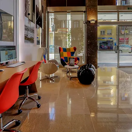 Hotel Evenia Rocafort Barcelona
