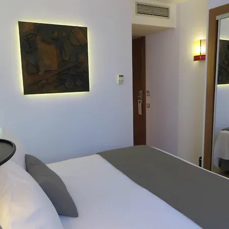 Hotel Evenia Rocafort 3*