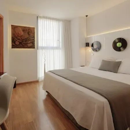 Evenia Rocafort 3*