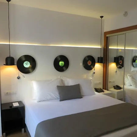 Hotell Evenia Rocafort 3*