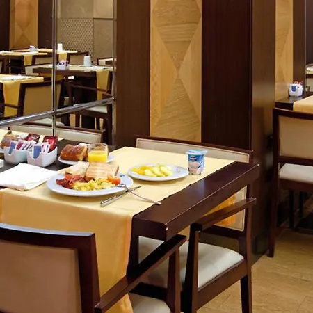 Hotel Evenia Rocafort Barcelona