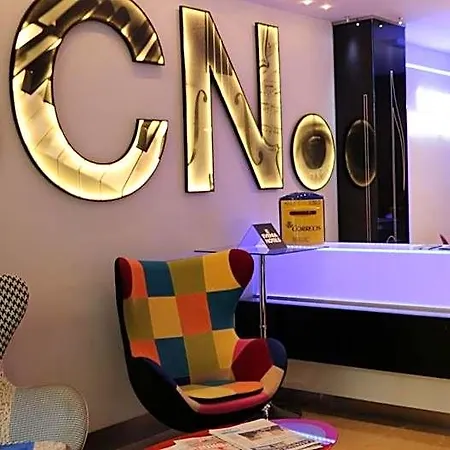 Evenia Rocafort 3* برشلونة