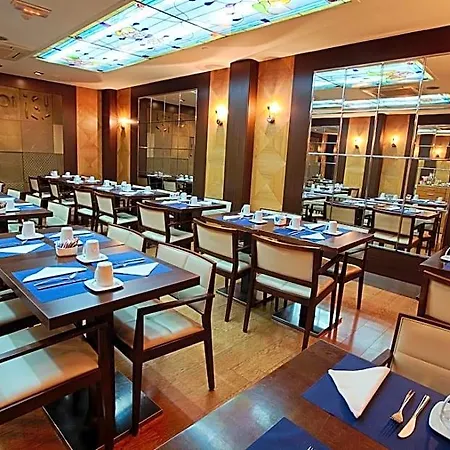 Otel Evenia Rocafort Barselona