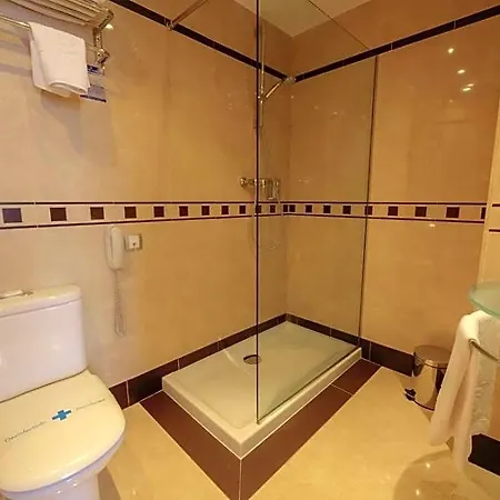 Hotel Evenia Rocafort Barcelona