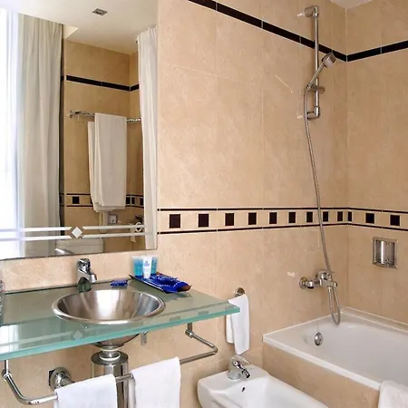 Hotell Evenia Rocafort Barcelona