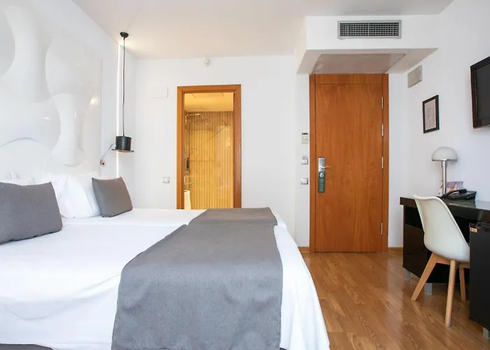 酒店 埃文尼亚罗卡福特酒店