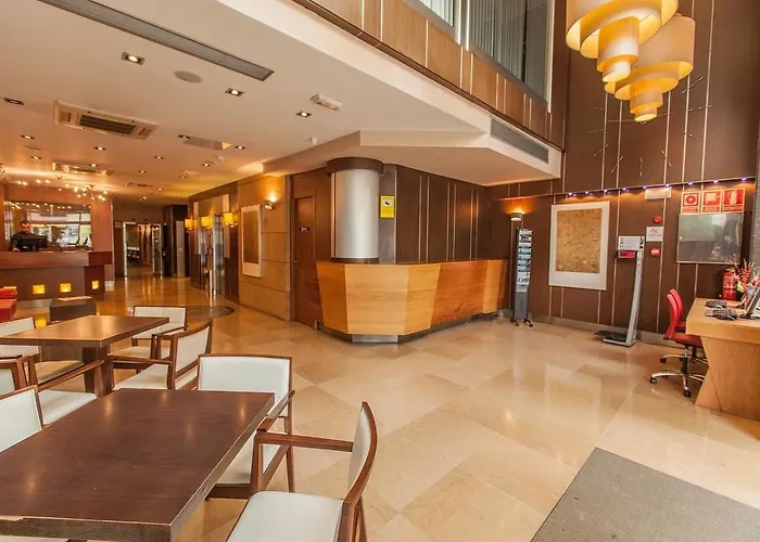 埃文尼亚罗卡福特酒店 酒店