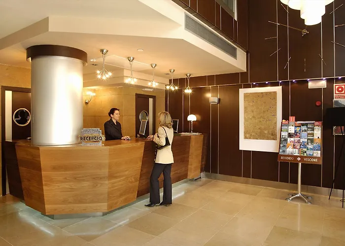 埃文尼亚罗卡福特酒店 3*