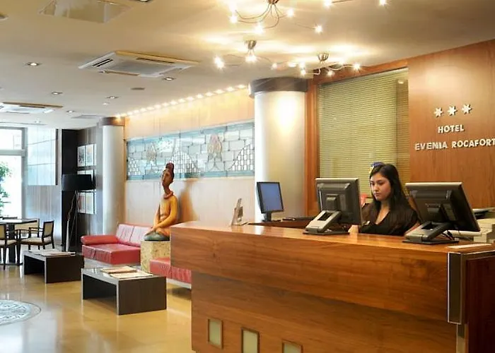 埃文尼亚罗卡福特酒店 3*