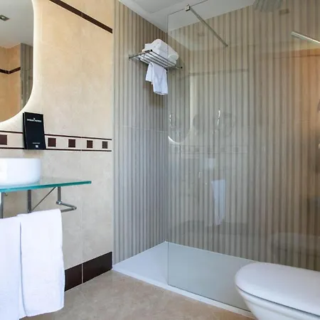Hotel Evenia Rocafort 3*